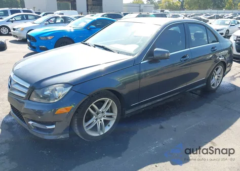 2013 Mercedes-Benz C 250 Sport from USA, damaged, VIN WDDGF4HB1DA827280